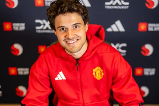  سينه لامينز (نادي مانشستر يونايتد)