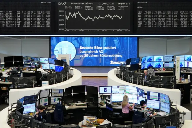 مخطط مؤشر الأسهم الألماني «داكس» في بورصة فرنكفورت (رويترز)