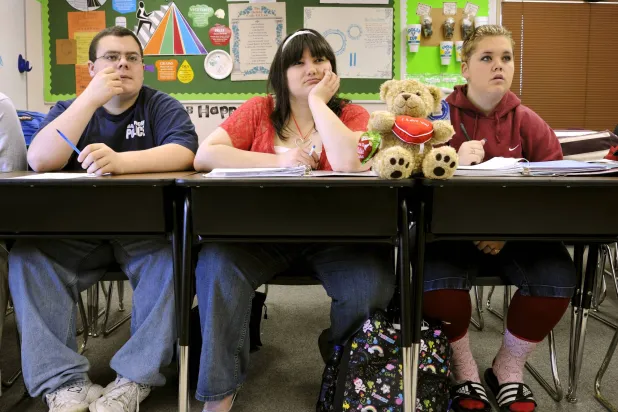 كبسولات بكتيريا الأمعاء... لعلاج المراهقين المصابين بالسمنة