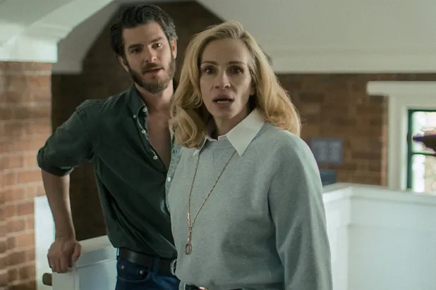 أندرو غارفيلد وجوليا روبرتس في «بعد الصيد» (ذا بيغ إندي بيكتشرز)