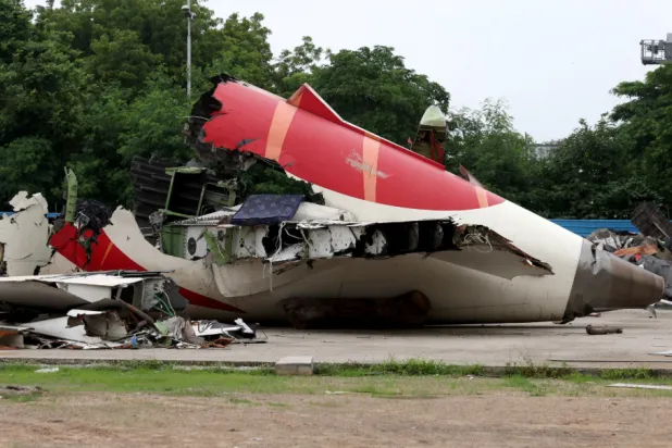 حادث تحطم طائرة الخطوط الجوية الهندية أودى بحياة أكثر من 240 شخصاً (رويترز)