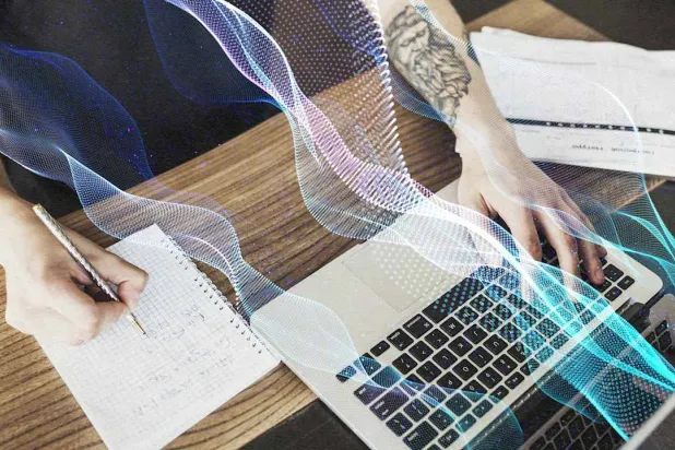 3 من 4 موظفين يستخدمون «ذكاءهم الاصطناعي» في مكاتب العمل