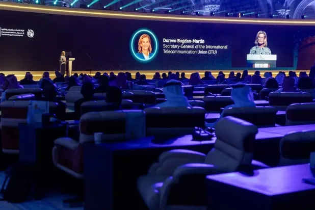 جانب من الندوة العالمية لمنظمي الاتصالات المقام حالياً في الرياض (الشرق الأوسط)