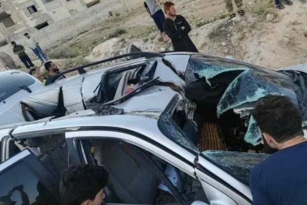 صورة للسيارة المستهدفة في ياطر (وسائل إعلام لبنانية)