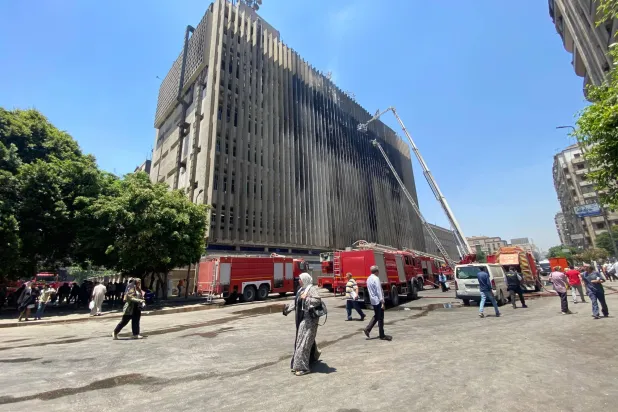 آثار حريق «سنترال رمسيس» في يوليو الماضي (الشرق الأوسط)