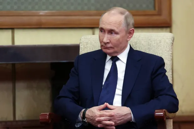 الرئيس الروسي فلاديمير بوتين يحضر اجتماعاً في بكين (إ.ب.أ)