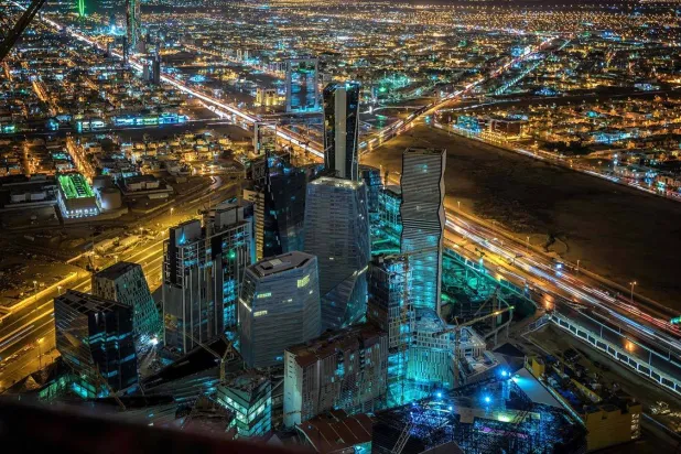 العاصمة الرياض وتظهر أبراج مركز الملك عبد الله المالي (الشرق الأوسط)