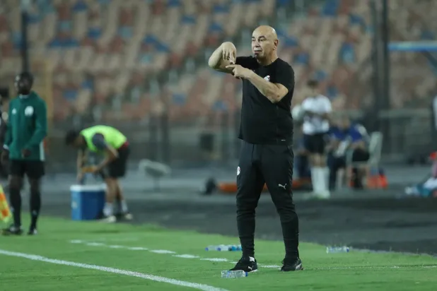 حسام حسن مدرب منتخب مصر (كاف)