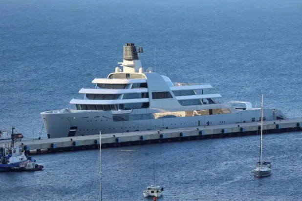 يخت فاخر في تركيا (رويترز)