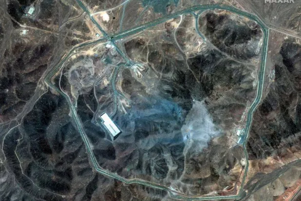 صورة بالقمر الصناعي لمجمع فوردو النووي الإيراني بعد استهدافه بضربة أميركية في يونيو 2025 (رويترز)