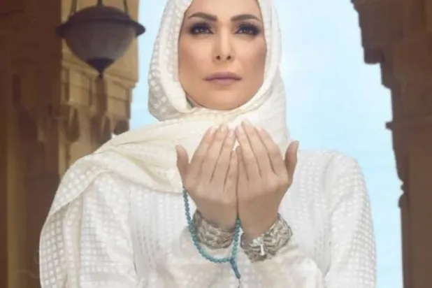 الفنانة اللبنانية أمل حجازي (حسابها على موقع فيسبوك)