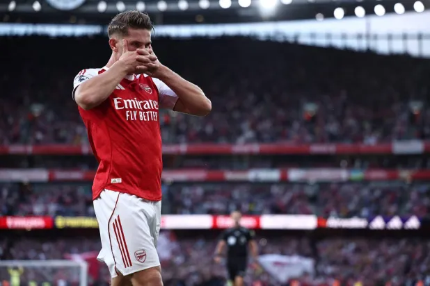 السويدي فيكتور جيوكيريس مهاجم آرسنال (أ.ف.ب)