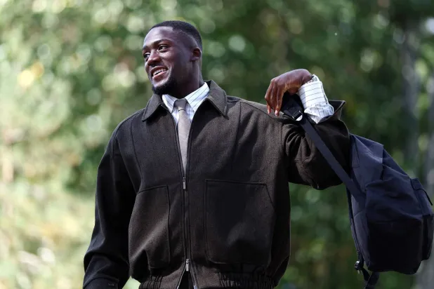 الفرنسي إبراهيما كوناتي مدافع فريق ليفربول (أ.ف.ب) 