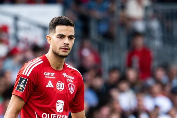 رومان فيفر (بورنموث)