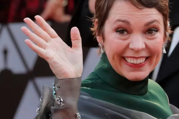 النجمة أوليفيا كولمان من بين الموقعين على التعهد (رويترز)