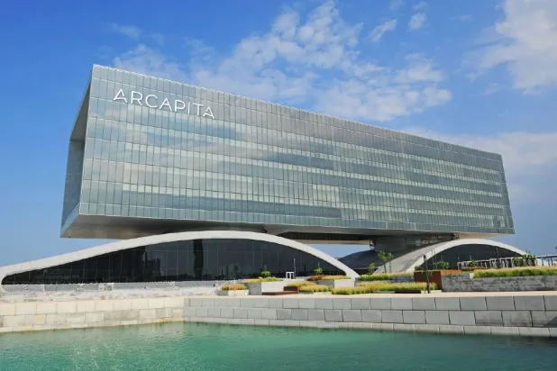 مقر شركة «آركابيتا» في العاصمة البحرينية المنامة (الشرق الأوسط)