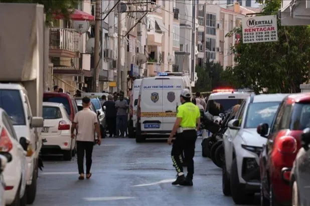 موقع الهجوم على مركز الشرطة في إزمير كما بدا عقب تنفيذه (إعلام تركي)