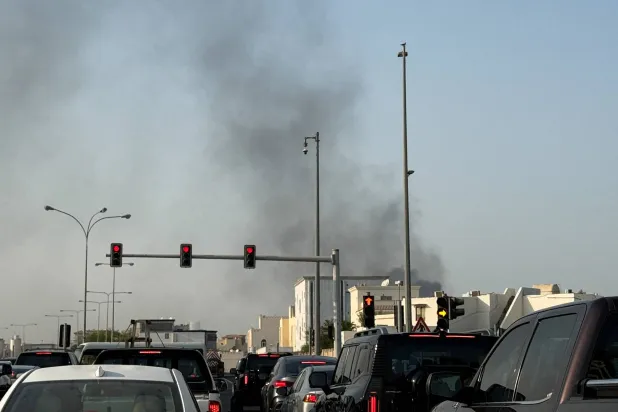 تصاعد الدخان بعد انفجارات في الدوحة بعد الضربة الإسرائيلية (رويترز)