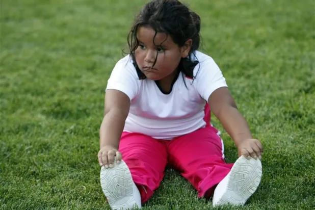 طفلة تتمرن في كولورادو (أرشيفية- رويترز)