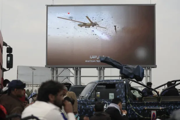 غالبية التوقعات تذهب في اتجاه استمرار الحوثيين بالتصعيد تنفيذاً لأوامر إيرانية (إ.ب.أ)