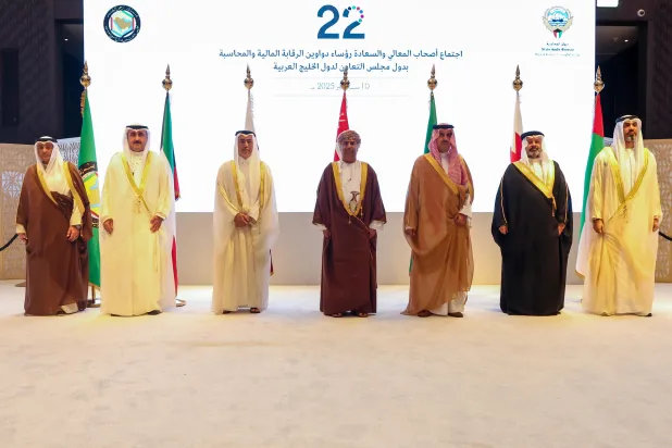 صورة جماعية عقب الاجتماع الـ22 لرؤساء دواوين المحاسبة في الكويت (مجلس التعاون)