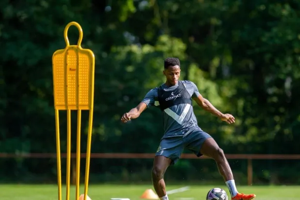 عبد الفتاح آدم (نادي التعاون)