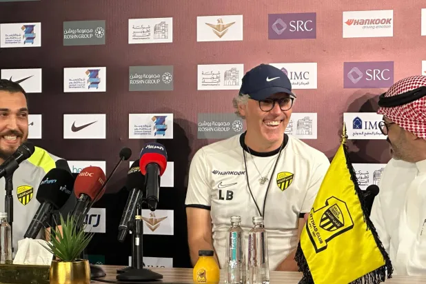 لوران بلان خلال المؤتمر الصحافي (الشرق الأوسط)