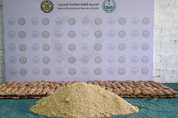 الأقراص المخدرة كانت مخبأة في شحنة عبوات دهانات (واس)