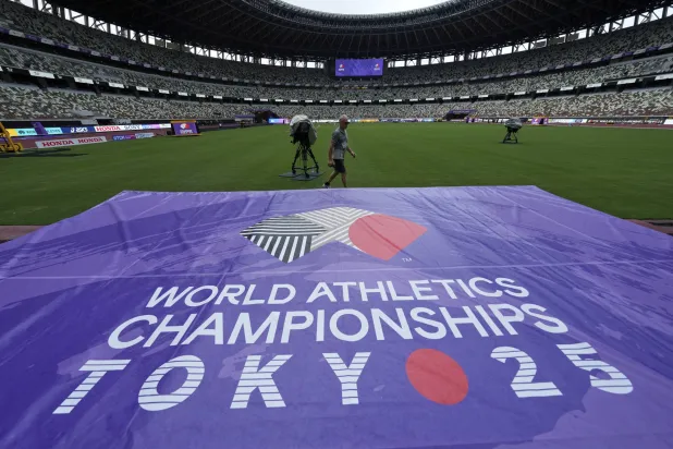 تواجه اليابان طقساً قاسياً هذا العام إذ بلغ متوسط درجات الحرارة في طوكيو 33 درجة مئوية (أ.ب)