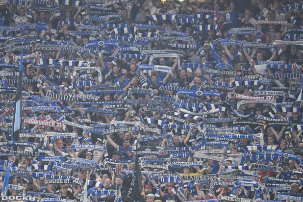 جماهير هامبورغ لا تتوقع نتيجة جيدة أمام بايرن (أ.ف.ب)