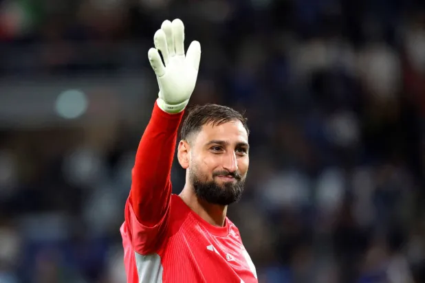 جيانلويجي دوناروما حارس مان سيتي الجديد (رويترز)