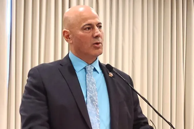 بيل بزّي، السفير الأميركي الجديد لدى تونس (مصدر الصورة: ديربورن-ديربورن هايتس تايمز هيرالد)