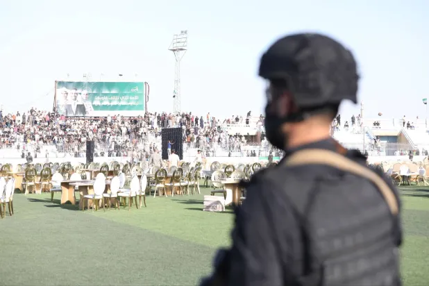 حضور أمني مكثف من قيادة الأمن الداخلي رافق انطلاق فعاليات حملة «دير العز» في محافظة دير الزور بحضور جمهور من المواطنين والمسؤولين الحكوميين الخميس الماضي (الداخلية السورية)