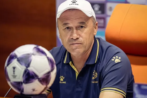 الأوزبكي روزيكول بيرديف مدرب فريق ناساف (نادي ناساف)