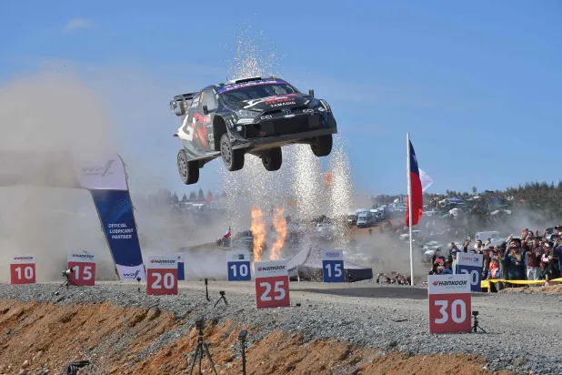 الإثارة أشعلت رالي تشيلي (أ.ف.ب)