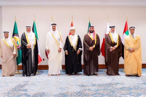قادة دول الخليج في صورة تذكارية قبل القمة في الدوحة (واس) 