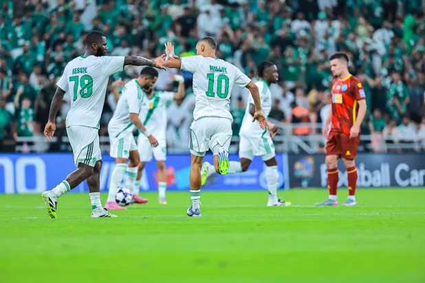 ميلوت وضع بصمته في غضون 3 دقائق وأعاد الأهلي لأجواء المباراة (تصوير: محمد المانع) 