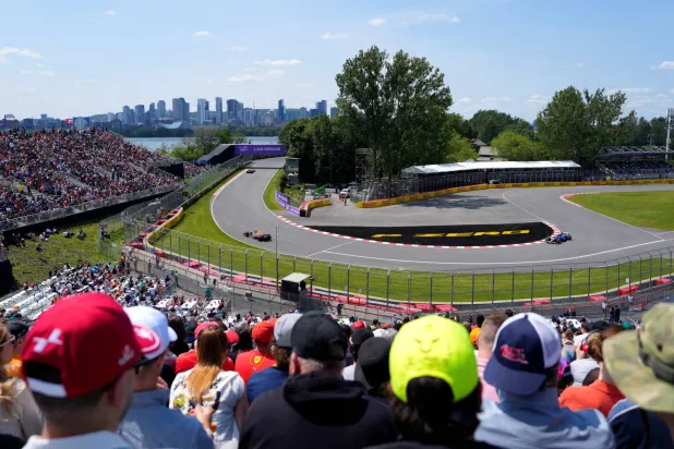 سباق السرعة يمنح نقاطاً لأفضل 8 متسابقين (رويترز)