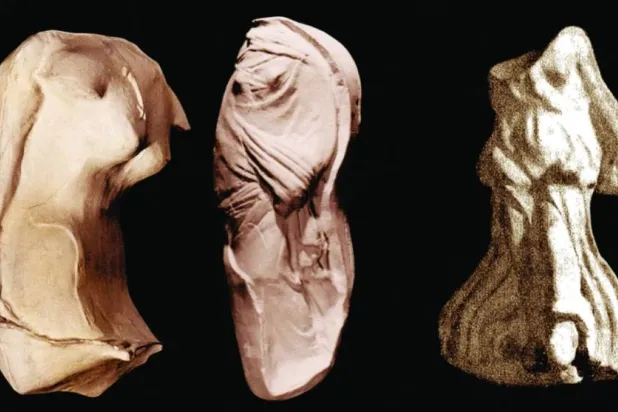 ثلاثة مجسّمات أنثوية من جزيرة فيلكا