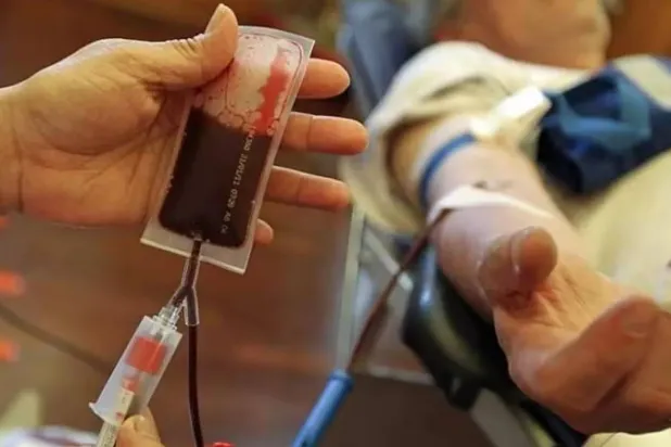 يسبِّب فيروس «أ» التهاب الكبد ويؤثر في قدرته على العمل (أرشيفية - رويترز)