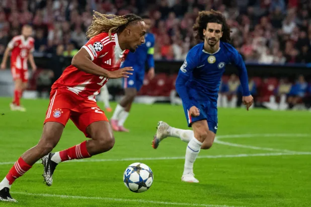 جانب من مباراة بايرن وتشيلسي (د.ب.أ)