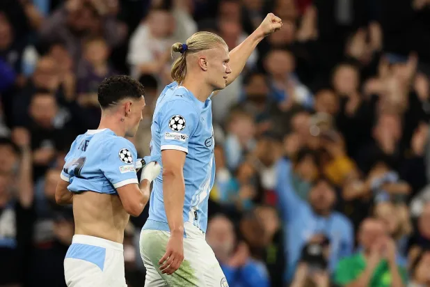 هالاند محتفلا بالهدف (إ.ب.أ)