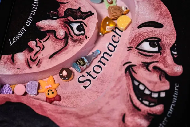 الطرافة تتحوّل إلى علم والجائزة إلى ضحكة (أ.ب)