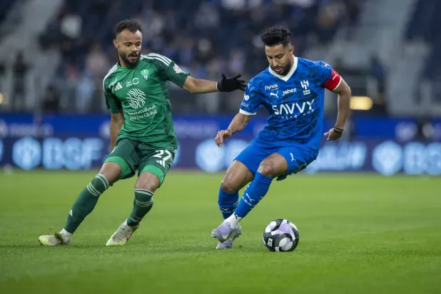 الهلال والأهلي 32 لقاء في حقبة دوري المحترفين «للزعيم» نصيب الأسد بـ16 انتصاراً (تصوير: يزيد السمراني)