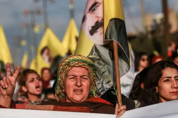 إطلاق سراح زعيم حزب «العمال الكردستاني» مطلب متكرر من جانب الأكراد في تركيا (رويترز)