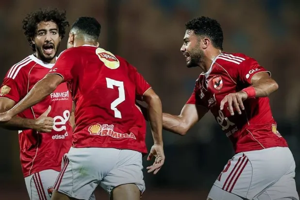 فرحة أهلاوية بهدف الفوز (النادي الأهلي)