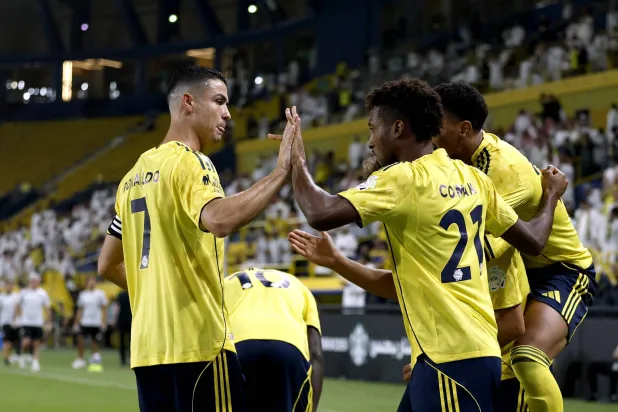 رونالدو محتفلاً بهدفه الأول في الرياض (رويترز)