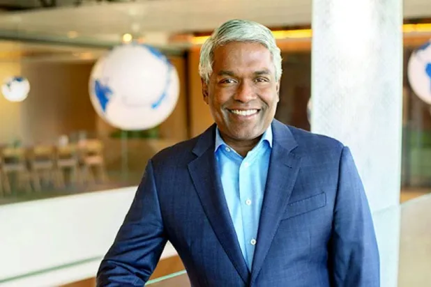 إيرادات «غوغل» من الذكاء الاصطناعي تثير مخاوف «استخدام المحتوى»