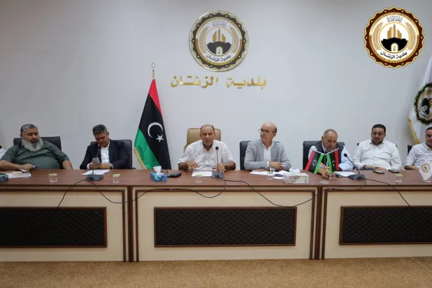جانب من اجتماع عمداء بعض البلديات في غرب ليبيا (بلدية الزنتان)
