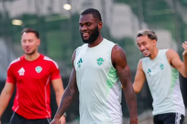 كيسيه قال إن مواجهة بيراميدز المصري ستكون مباراة كبيرة (النادي الأهلي) 